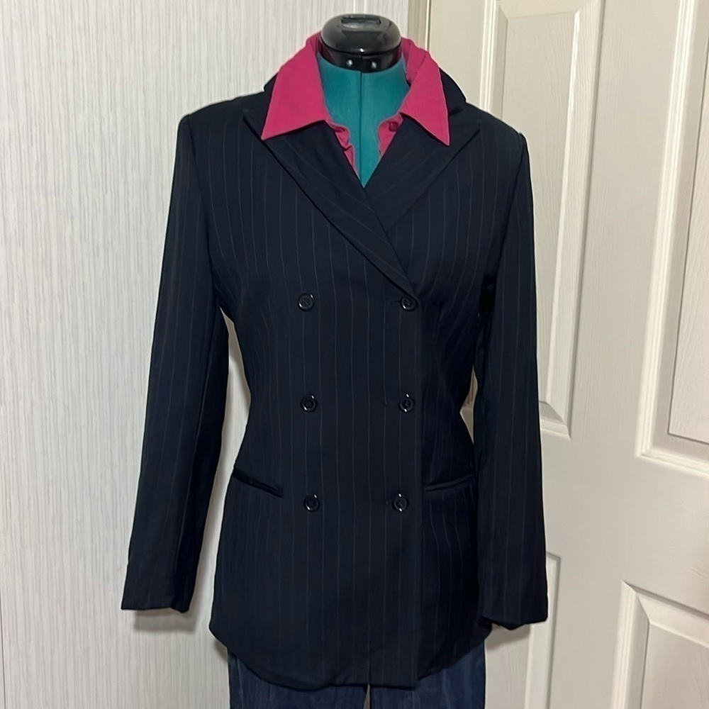 BARNEYS OF NEW YORK 100% wool, PINSTRIPE,  DOUBLE BREASTED BLAZER(103T)
